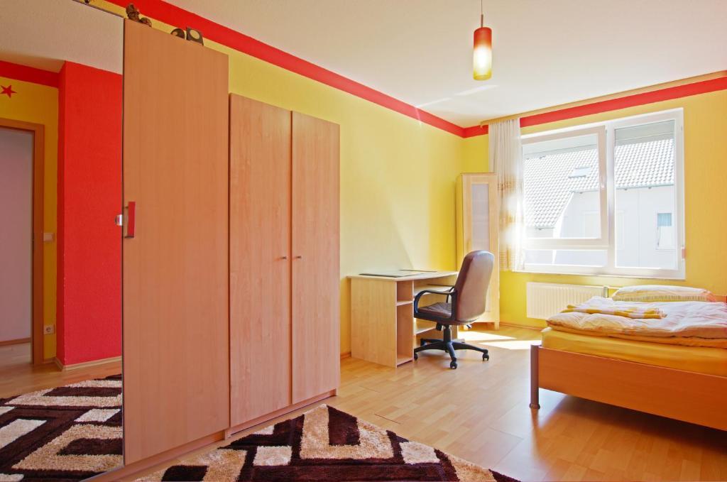 Private Rooms Near Exhibition Center Hannover Pokoj fotografie